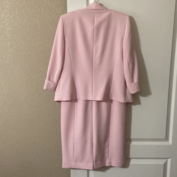 Kasper Suite Sleeveless Baby Pink Dress and Blazer Size 6 - Picture 2 of 4